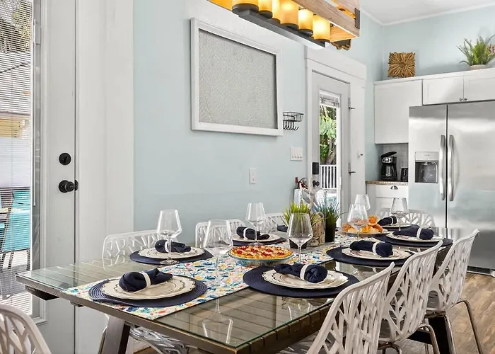 Holiday home Coastal Retreat