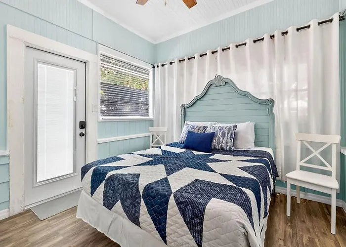 Holiday home Coastal Retreat