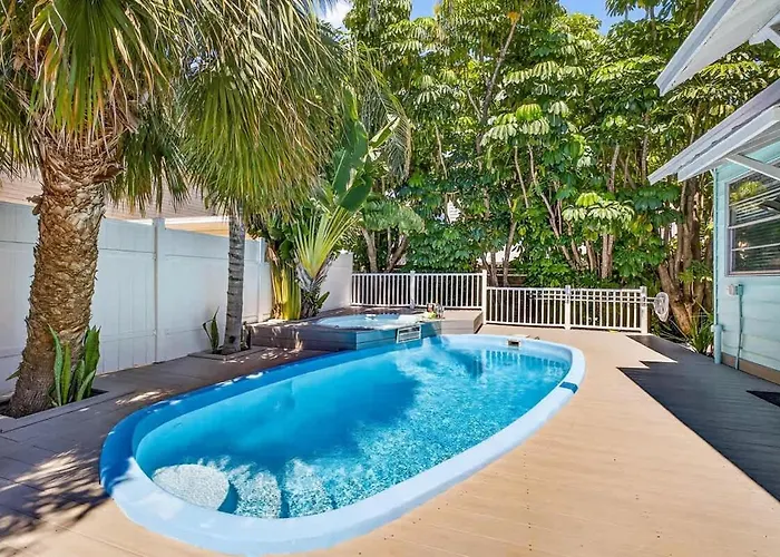 Coastal Retreat * Clearwater Beach
