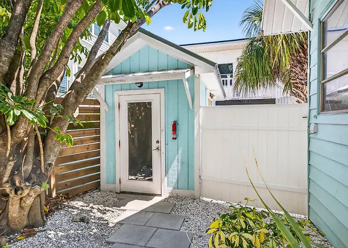 Holiday home Coastal Retreat
